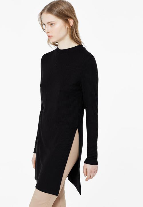 MANGO - Ribbed Side Slit Top Black
