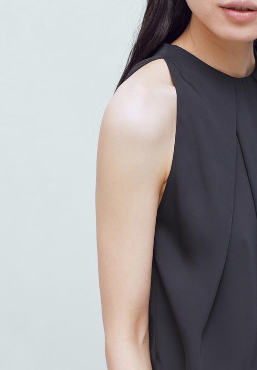 MANGO - Pleat Detail Blouse Black
