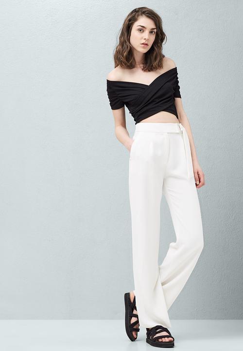 MANGO - Wrap Crop Top Black