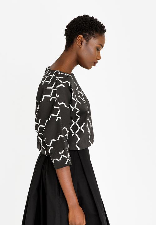 Chulaap - 3/4 Sleeve Diamond Print Box Top Black and White