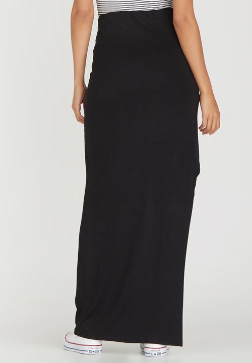 c(inch) - Asymmetrical Wrap Skirt Black