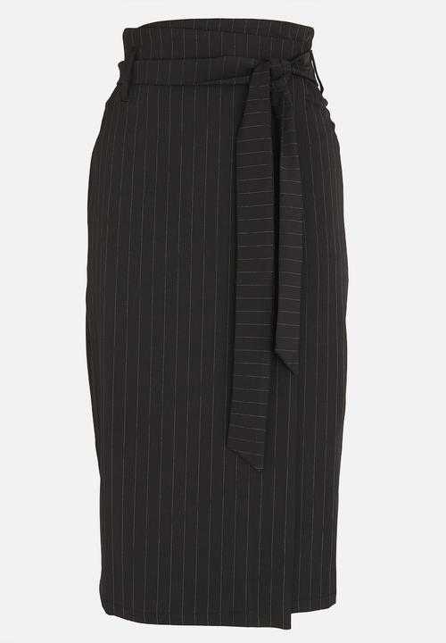 STYLE REPUBLIC - Highwaisted Wrap Skirt Black
