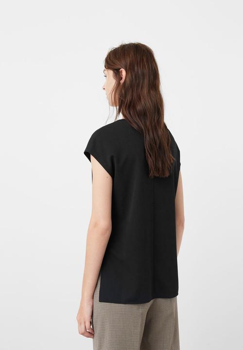 MANGO - Ruffle Detail T-shirt Black