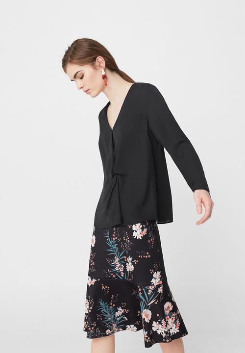 MANGO - Knot Detail Flowy Blouse Black