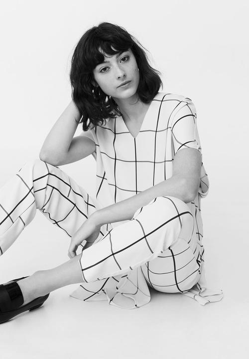 MANGO - Flowy Check Pattern Blouse Beige