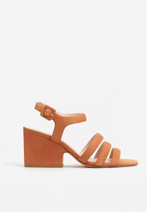 mango orange heels