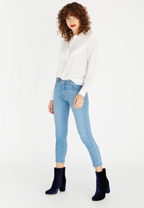 STYLE REPUBLIC - Pleat Detail Blouse Off White