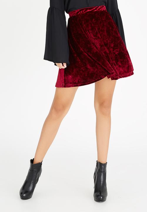 c(inch) - Skater Mini Skirt Dark Red