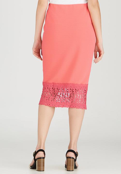 edit - Knit Skirt with Lace Inset Coral