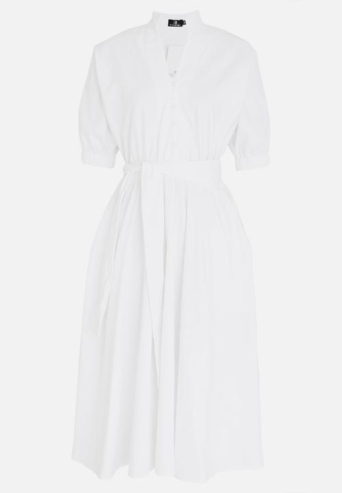 STYLE REPUBLIC - Sleeve Detail Fit And Flare Dress White