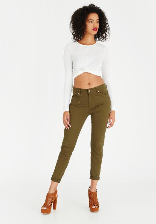 c(inch) - Knot Detail Crop Top White