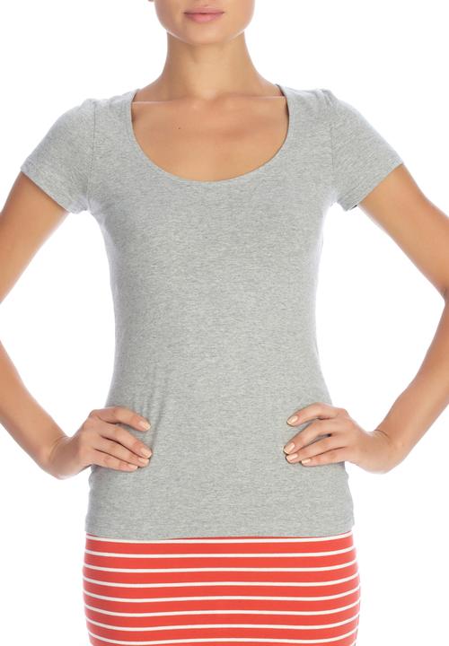 Betty Basics - Britney T-shirt