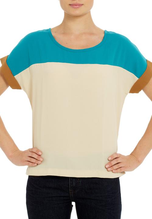 CRAVE - Carminda Top