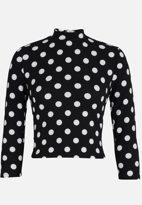 c(inch) - High  Neck Fitted T-shirt Black and White