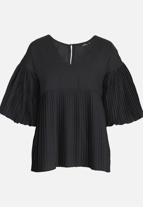 STYLE REPUBLIC - Pleat Detail Blouse Black