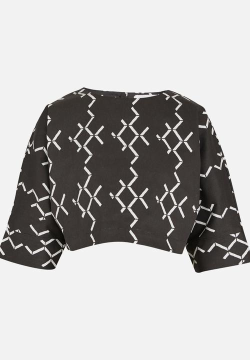 Chulaap - 3/4 Sleeve Diamond Print Box Top Black and White