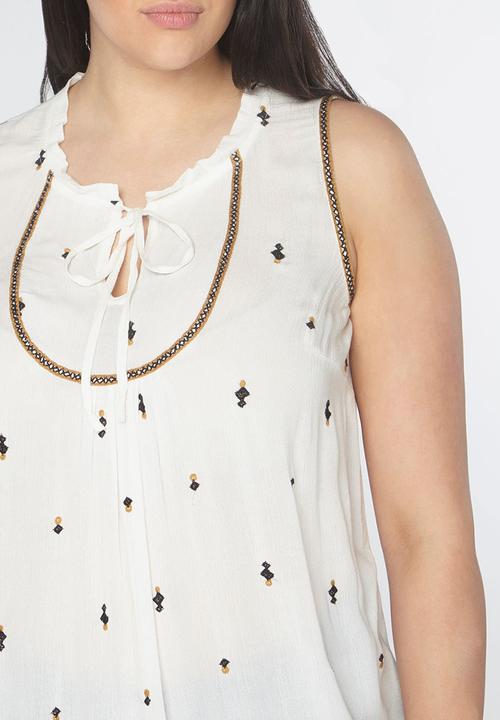 EVANS - Embroidery Detail Sleeveless Top White