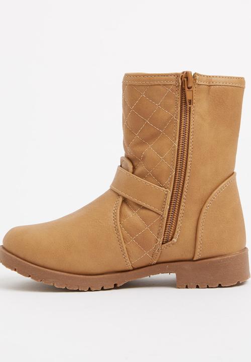 Foot Focus - Girls Boot with Flower Buckle Camel/Tan