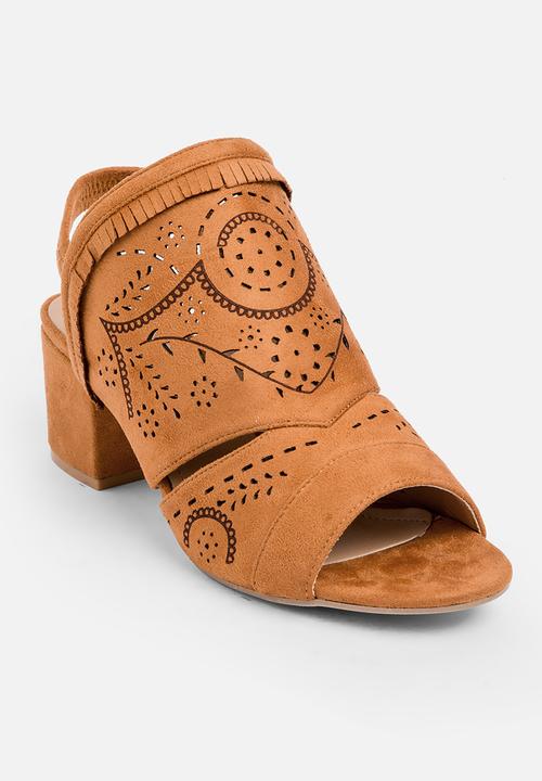 Jada - Laser cut detail heels - tan 
