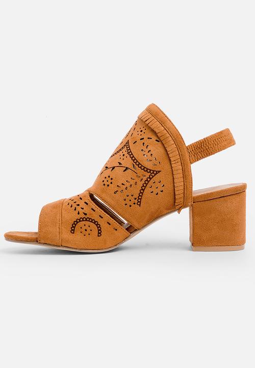 Jada - Laser cut detail heels - tan 
