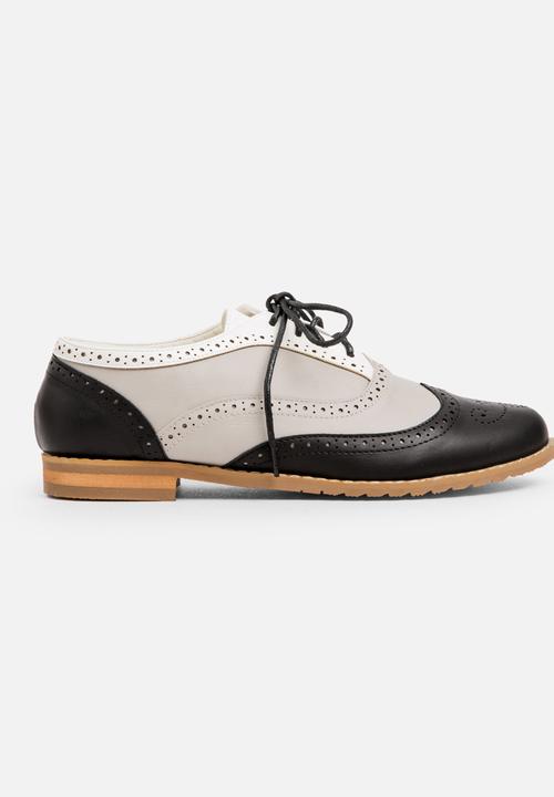 black Jada Pumps \u0026 Flats | Superbalist 
