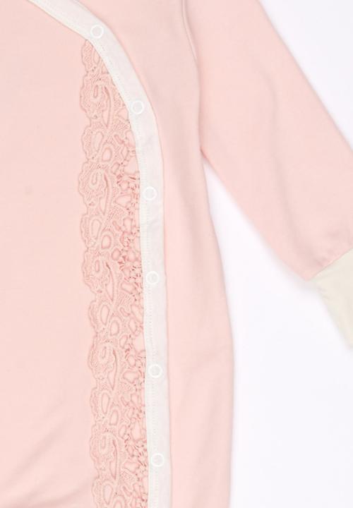 Just chillin - Lace Grower Pale Pink
