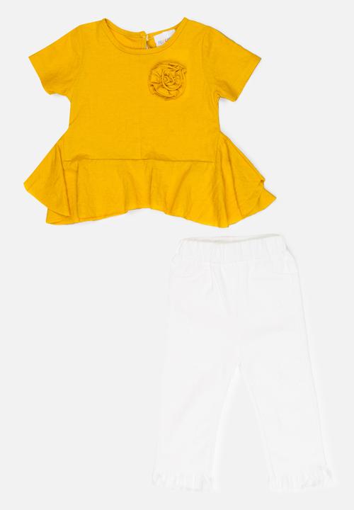 Pop Candy - Blouse with 3/4 pant set - yellow & white