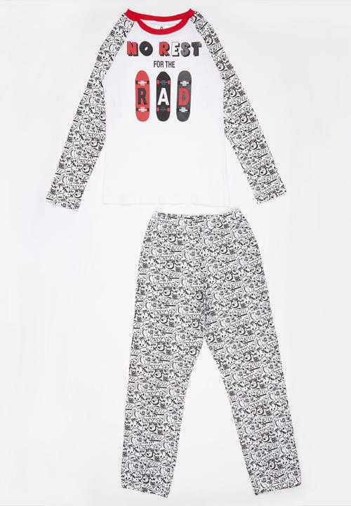 Rebel Republic - No Rest Pyjama Set Multi-colour
