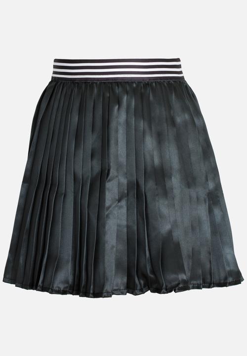 Rebel Republic - Pleated Skirt Black
