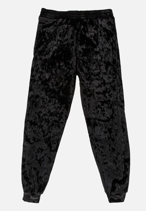 Rebel Republic - Velour Sweat Pants Black