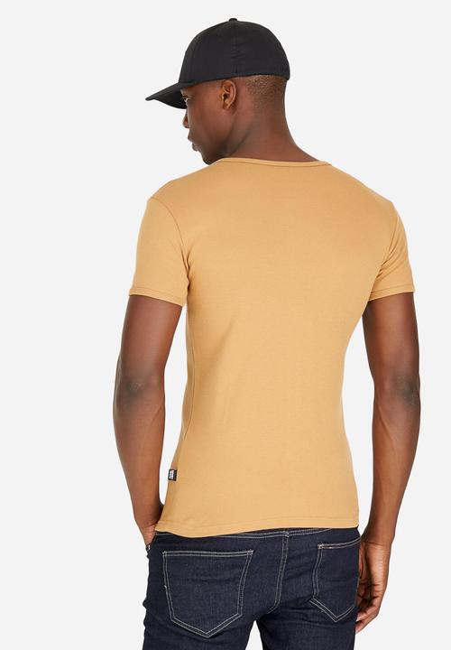 SOVIET - Plain V Neck Tee Rust