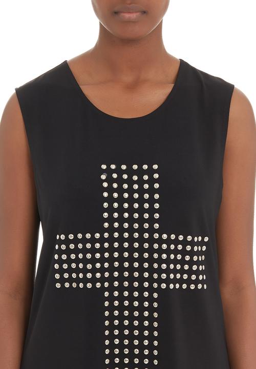 CRAVE - Studded cross T Shirt