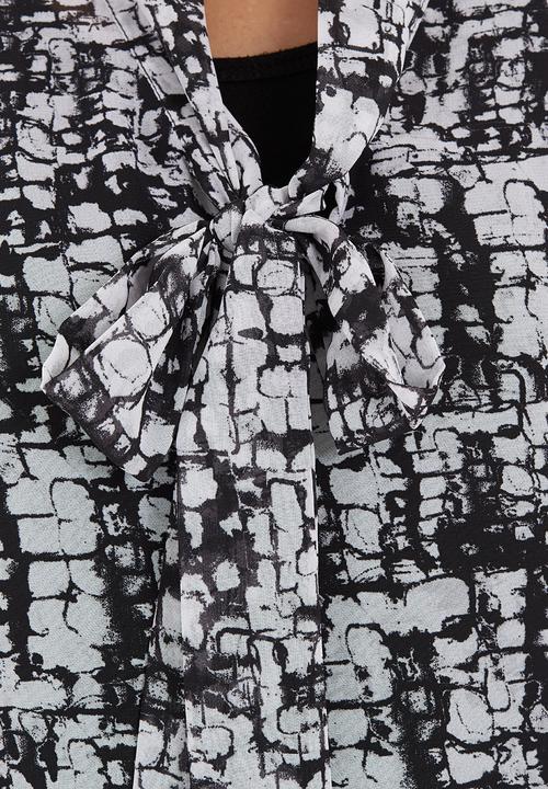edit - Pussy-bow blouse Black/White