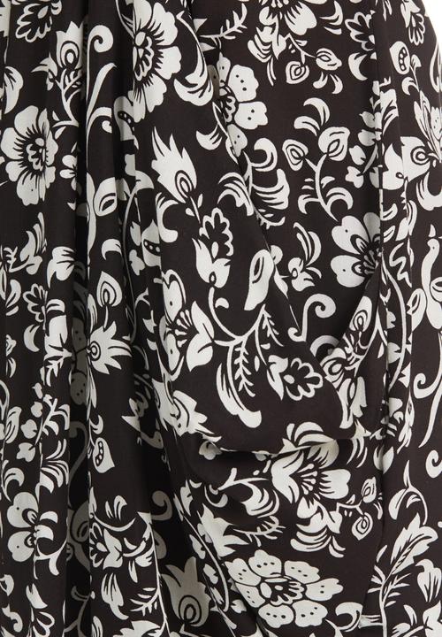 edit - Floral-print Tulip Tunic Black