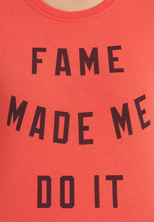 Nike - Fame T-Shirt Red