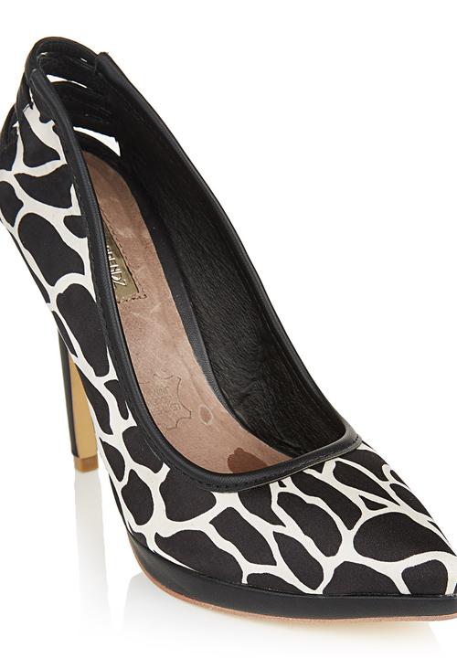giraffe print heels