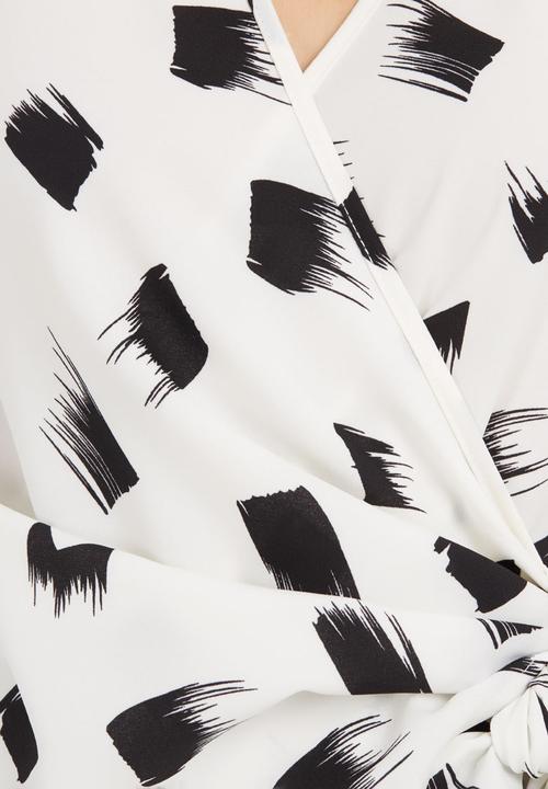 edit - Printed wrap shirt Black and White