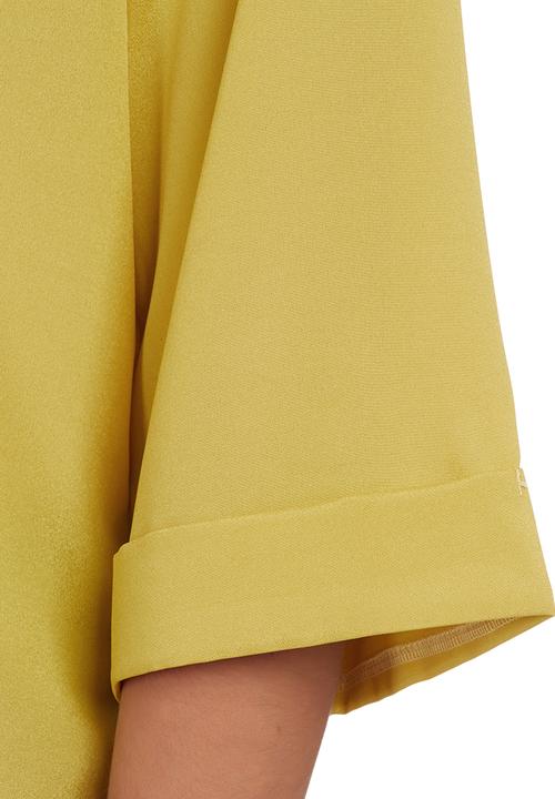 STYLE REPUBLIC - High-neck Top Chartreuse