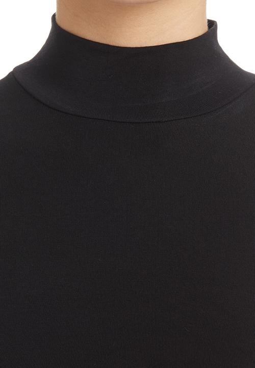 c(inch) - High-neck Crop Top Black