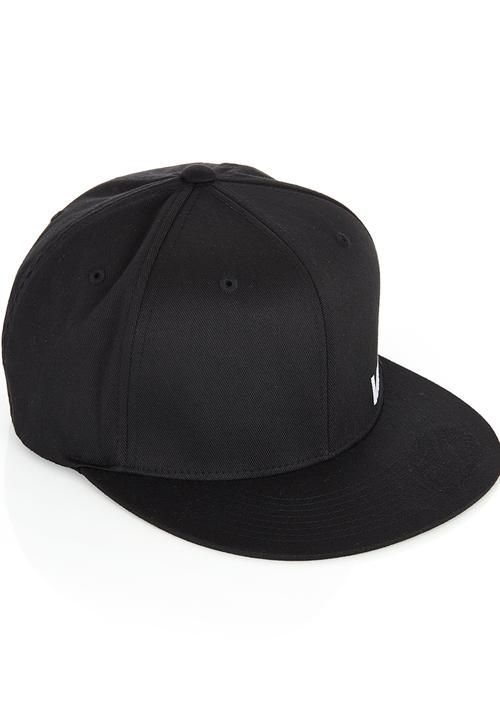 vans black cap