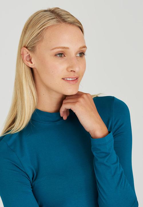 c(inch) - Turtle Neck Long Sleeve Top Dark Blue
