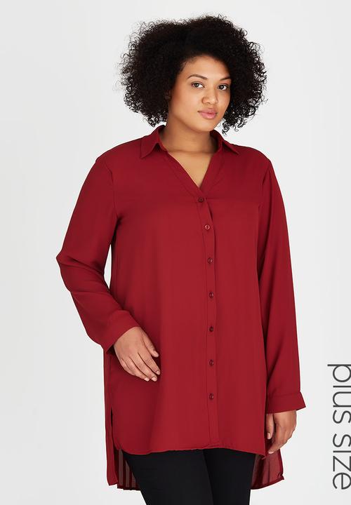 STYLE REPUBLIC PLUS - Pleated Back Shirt Dark Red