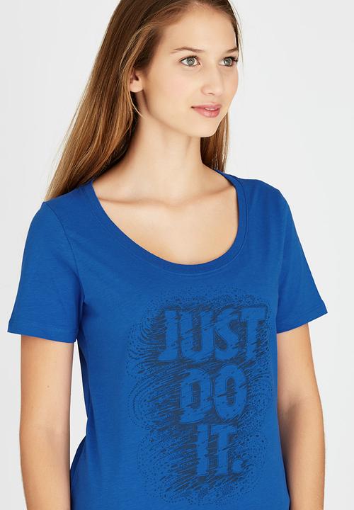 Nike - Nike Scoop Tee Blue