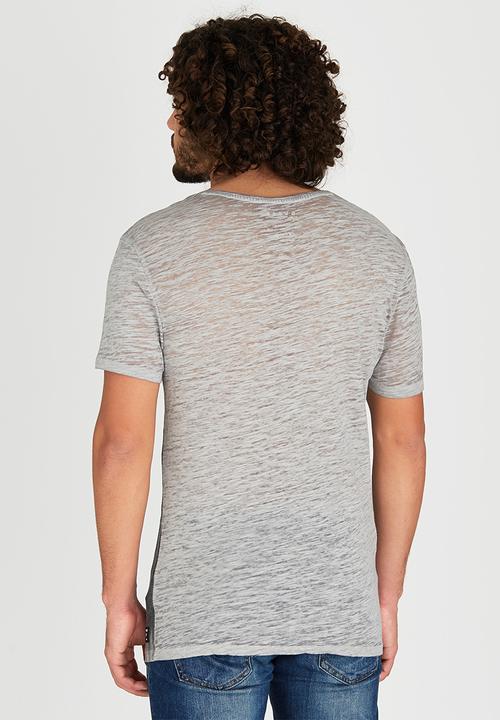 GUESS - Short Sleeve Myer Long City Blur Crew Grey