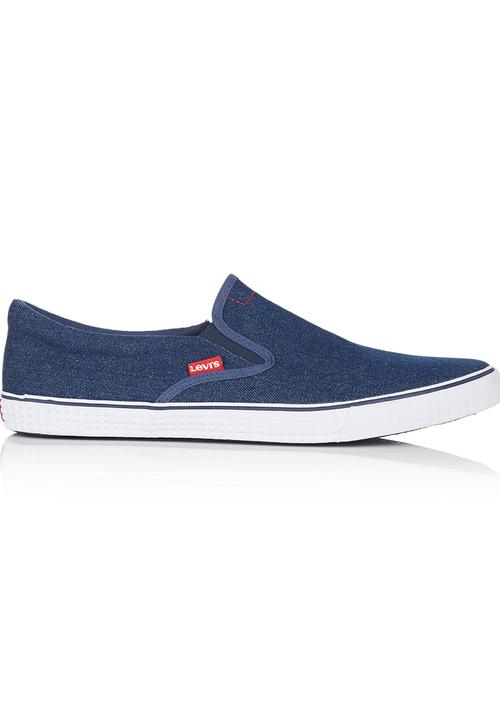 levi's slip on sneakers