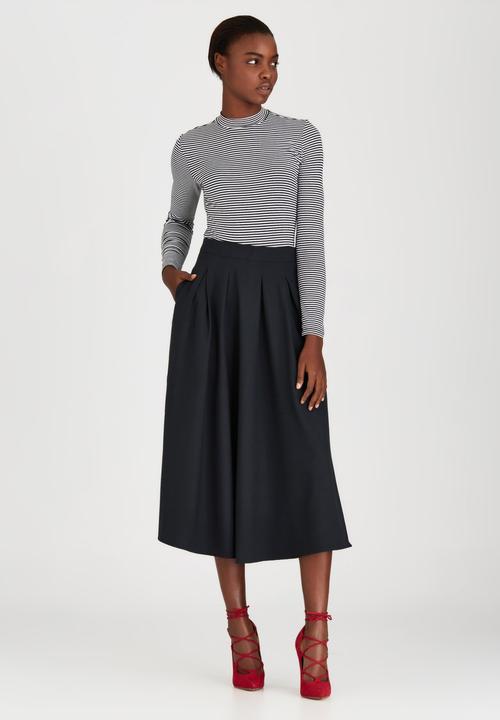 STYLE REPUBLIC - Longer Length Midi Skirt Dark Grey