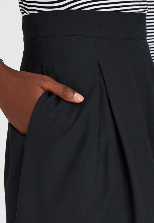 STYLE REPUBLIC - Longer Length Midi Skirt Dark Grey
