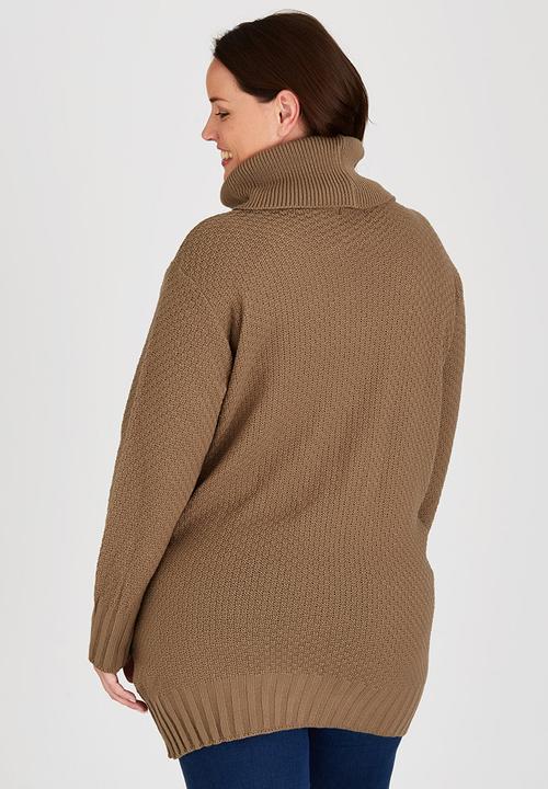 edit Plus - Shelly Upstyle Dress Beige