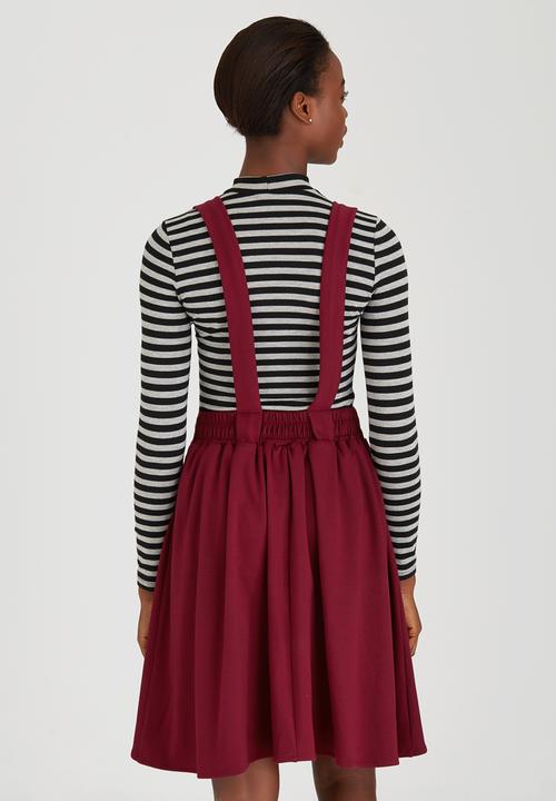 c(inch) - Dungaree Midi Skirt Dark Red