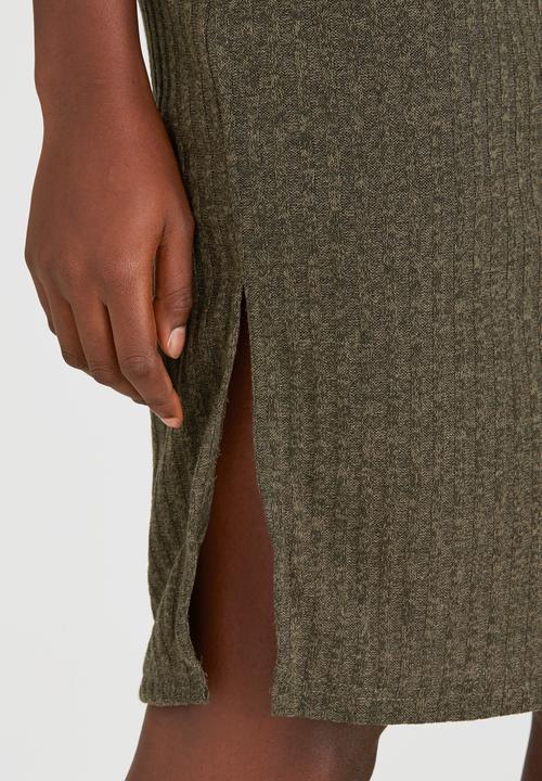 c(inch) - Ribbed Midi Skirt Dark Green